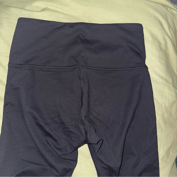 Lululemon Wunder Train Black High-Rise Ribbed Tight 25" Leggings 6 - Picture 8 of 11